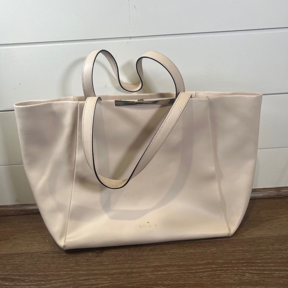 Kate Spade Camden Way Lenora Leather Double Strap Tote in Pebble, Fall Bag
